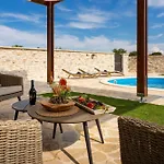 My Dalmatia - Katalea With Private Swimming Pool Prázdninový dům *